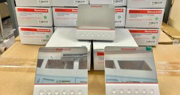 Honeywell TFM228N/U Thermostat – ON/OFF Control for 2-Pipe FCU Systems